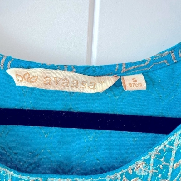 AVAASA Turquoise Kurta with Yoke Embroidery Rayon Ethnic Pakistan Indian Sz S - Picture 5 of 10